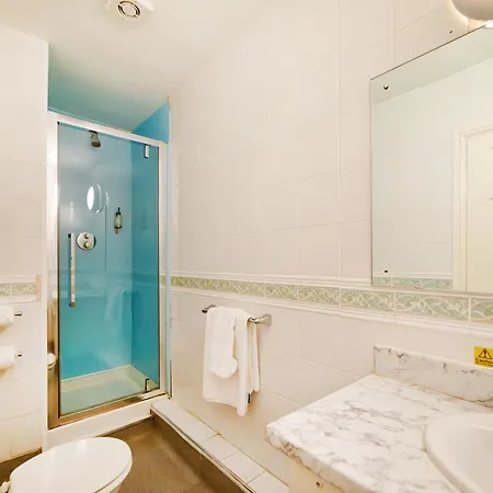 Discovery - 2* Leeds (West Yorkshire)