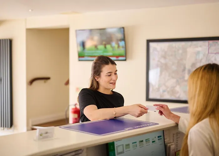 Отель Discovery -