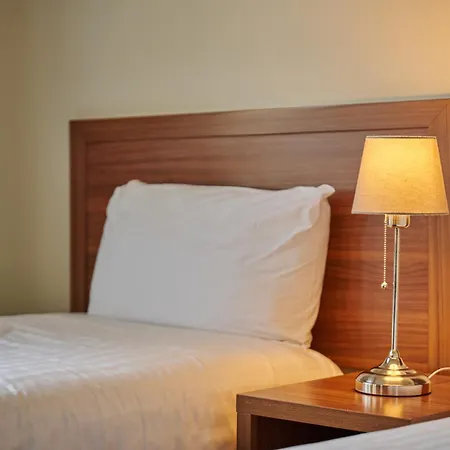 Отель Discovery -