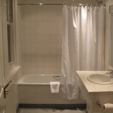 Otel Discovery - Leeds (West Yorkshire)