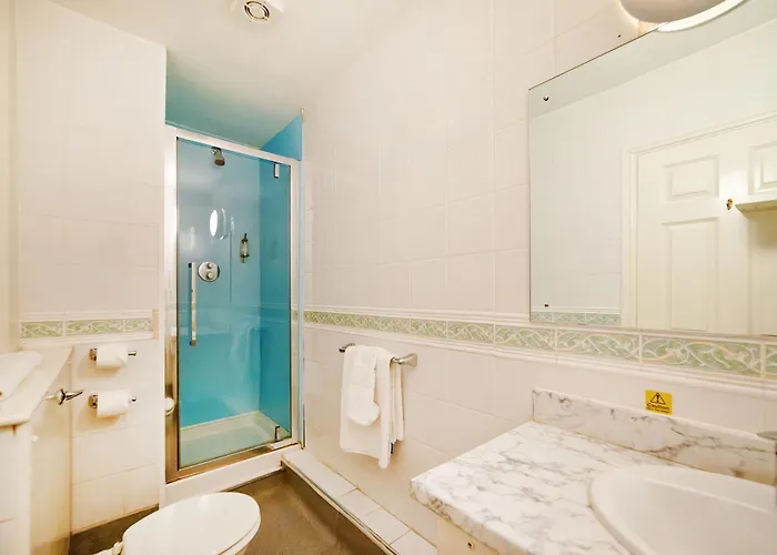 Discovery - 2* Leeds (West Yorkshire)