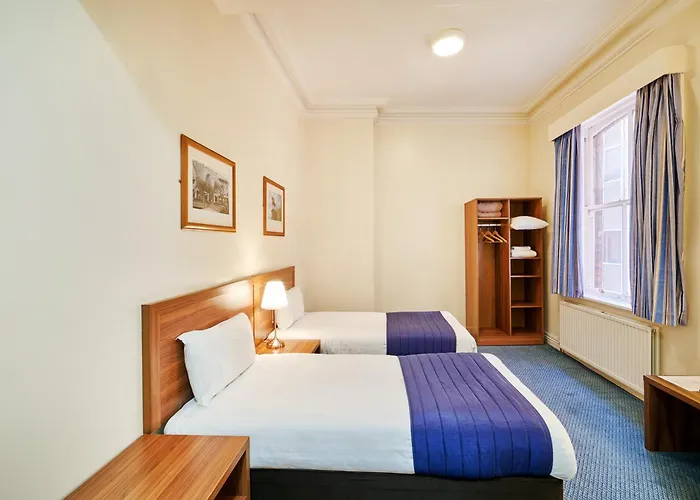 Discovery - Hotel 2*