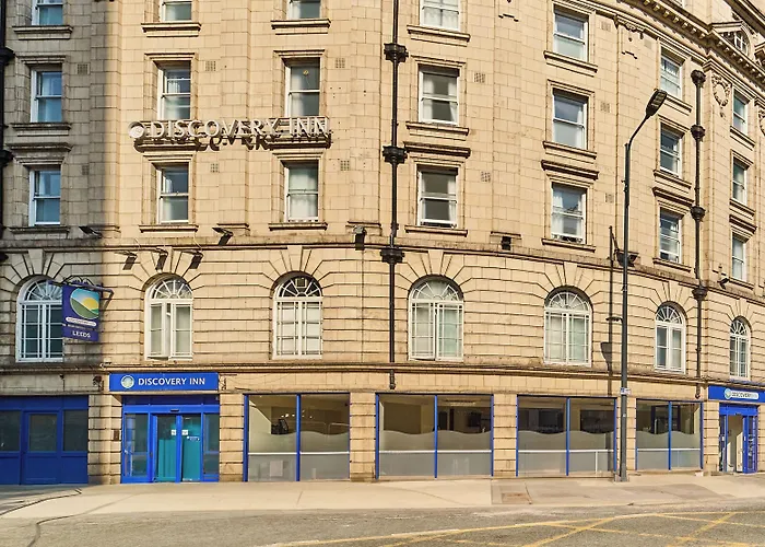 Discovery - 2* Leeds (West Yorkshire)