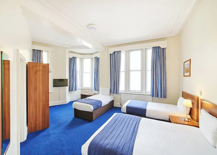 Discovery - 2* Leeds