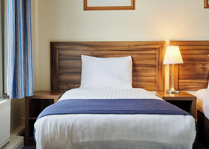 Hotel Discovery - 2*