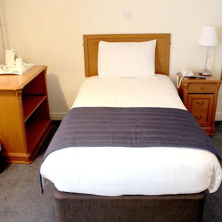 Discovery - Leeds Hotel