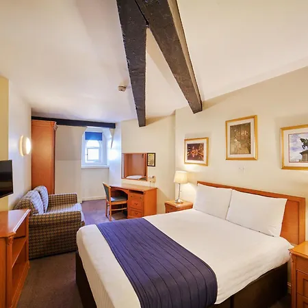 Discovery - Leeds Hotel 2*